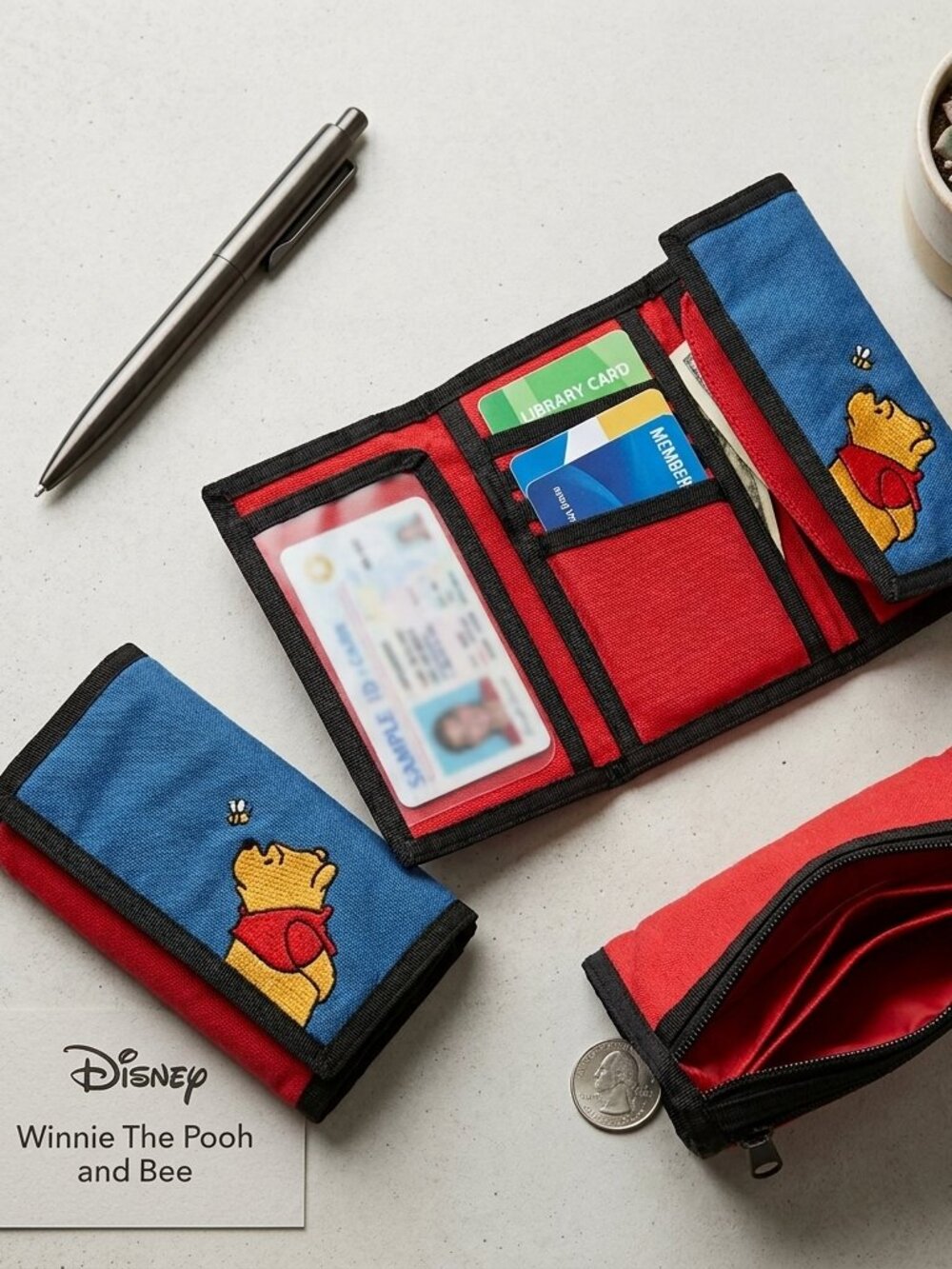 VTG Disney Winnie The Pooh and Bee Wallet Zip Multiple Layers & Pockets Tri Fold